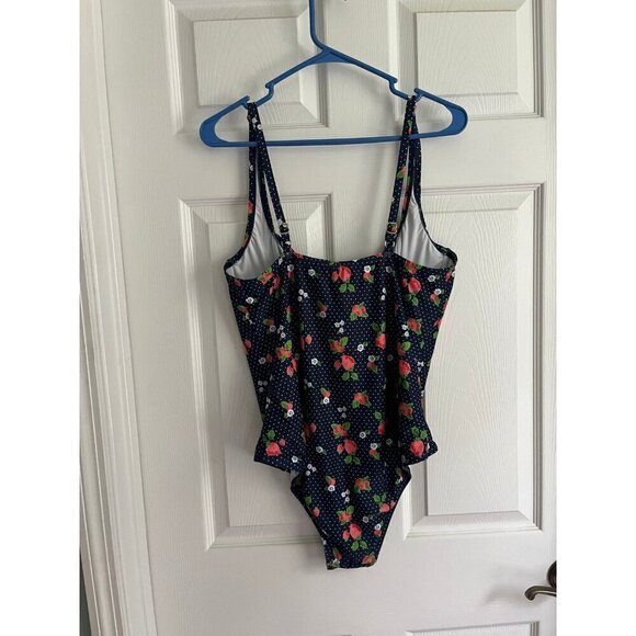 ModCloth One Piece Swimsuit - Picture 5 of 6